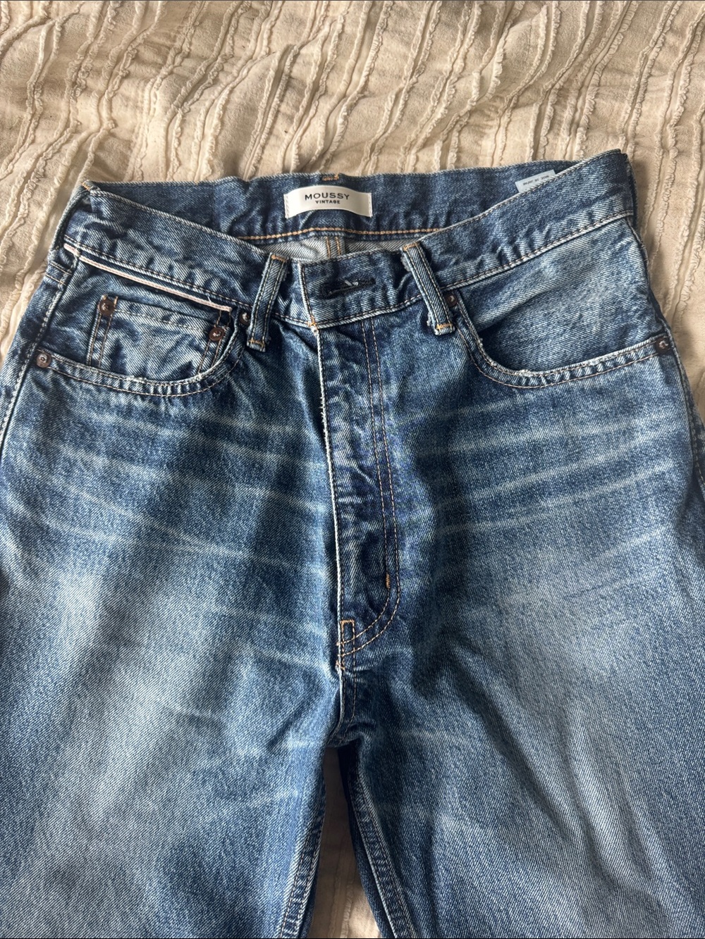Moussy Women's Medium Blue Straight-Leg Jeans - Picture 7 of 7
